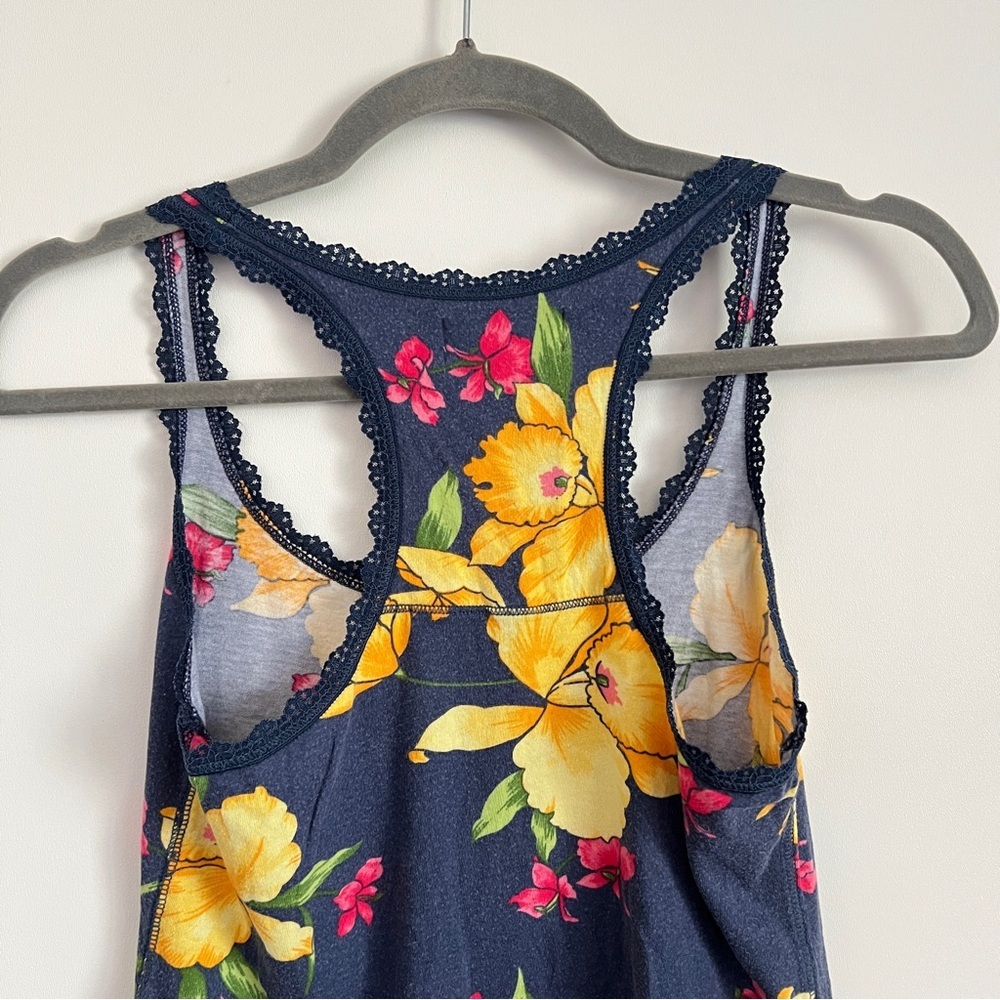Hollister Floral Racerback Tank Top Navy Tropical Summer Top Size XS - Picture 6 of 8